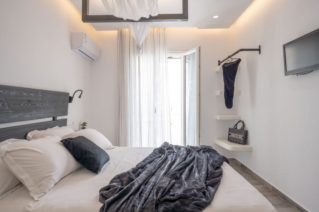 DOUBLE SUITE WITH BALCONY protos orofos (5)