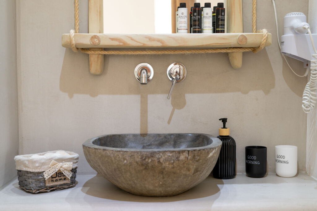 FAMILY SUITE protos orofos-03